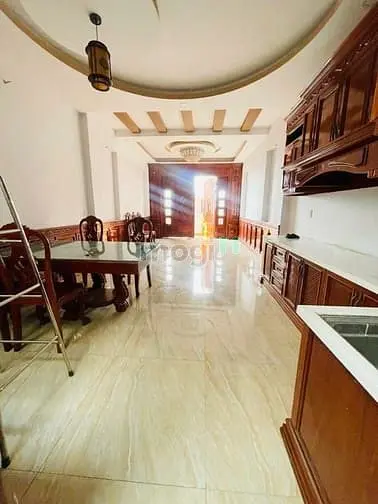 Cho Thuê Nhà Hẻm Nguyên Căn - Cách Mặt Tiền Cộng Hòa 10M