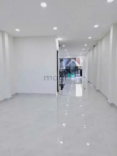 Siêu Phẩm Ốp Kính Mặt Tiền - 402B Huỳnh Văn Bánh, Phường 13, Phú Nhuận
