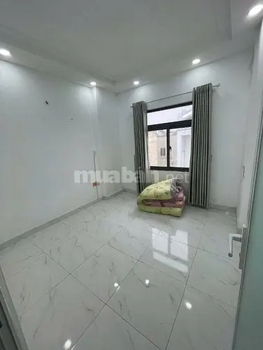 Nhà Đúc 4 Tấm, Hẻm Xe Hơi Đường Ao Đôi