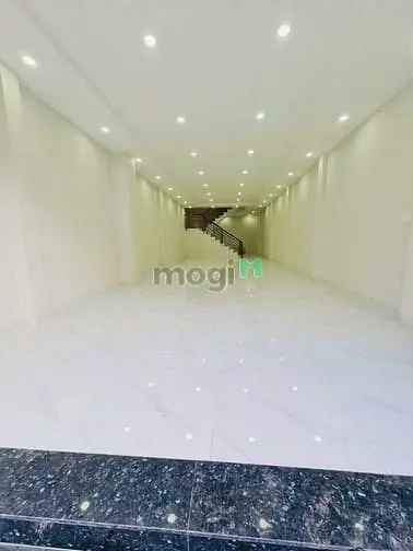 Siêu Phẩm Ốp Kính Mặt Tiền - 402B Huỳnh Văn Bánh, Phường 13, Phú Nhuận