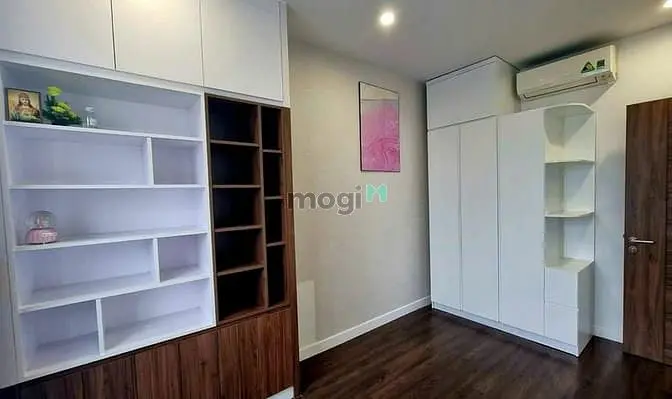 Chung Cư Cc Kingston, Hoàng Văn Thụ, Pn: Nội Thất Cao Cấp, 2Pn,18Triệu
