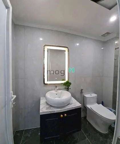 Chung Cư Cc Kingston, Hoàng Văn Thụ, Pn: Nội Thất Cao Cấp, 2Pn,18Triệu