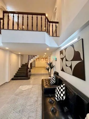 Siêu Phẩm Nhà Đẹp Mặt Tiền Đường Hoa - 12 Hoa Lan Phường 7 Quận Pn