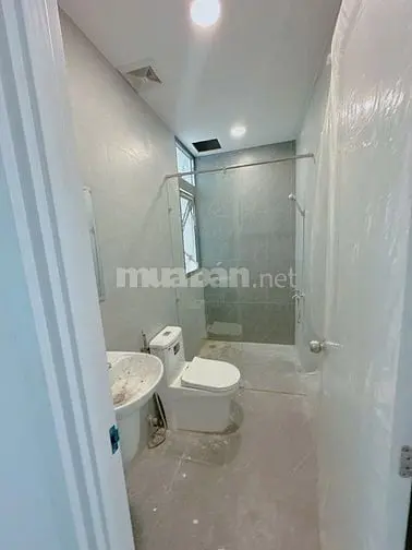 Tòa Vp Phú Nhuận (Hầm + 4 Lầu), 112 M², Gần Sân Bay, Giá 35 Tỷ Tl
