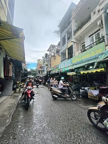 Bán Nhà Góc 2 Mt Chợ Hoàng Hoa Thám,P12,Tân Bình. Dt 4.3X14.5M- Đúc 1L