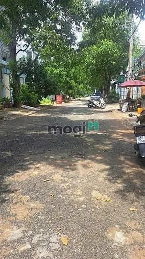 Bán Nhà 2 Tầng Đúc, 274M², Ngang 9.5M, Gara Ô Tô, Long Thới Nhà Bè