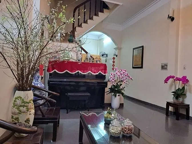 Bán Nhà Địa Chỉ 8 Ngõ 91, Nguyễn Phúc Lai, Gần Hồ Hoàng Cầu Chính Chủ