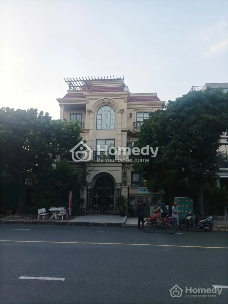 Bán Gấp Biệt Thự 4 Tầng 2 Mặt Tiền Khu Nam Thông 1 Quận 7 Full Nội Thất