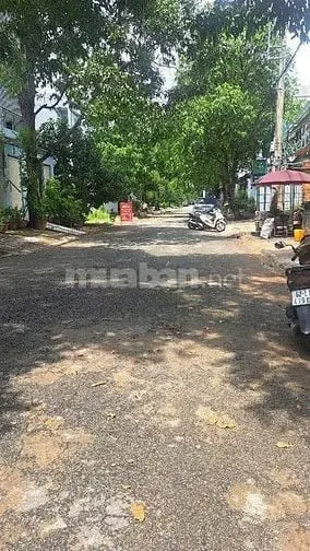 Bán Nhà 2 Tầng Đúc, 274M², Ngang 9.5M, Gara Ô Tô, Long Thới Nhà Bè