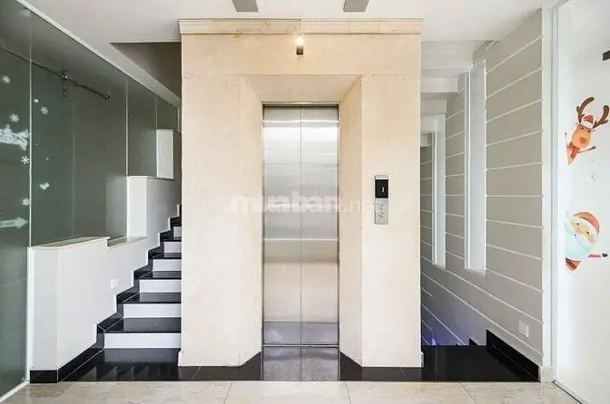 Bán Gấp Toà Nhà Lý Thái Tổ Quận 10 Dt 5,3 X 22M Hầm 7 Tầng Giá 32 Tỷ