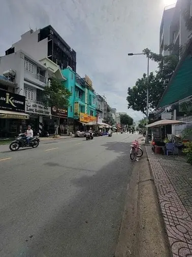 Bán Biệt Thư Hẻm 781 Đường Lê Hồng Phong, Q10 Dt: 14.5Mx20M Hầm 3 Tầng