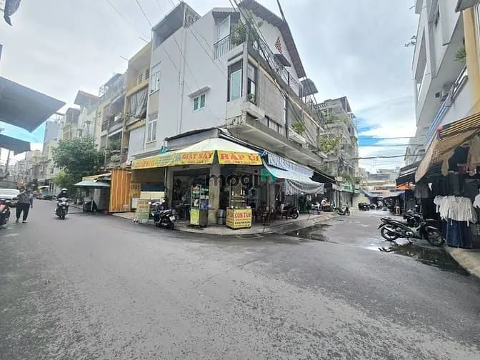 Bán Nhà Góc 2 Mt Chợ Hoàng Hoa Thám,P12,Tân Bình. Dt 4.3X14.5M- Đúc 1L