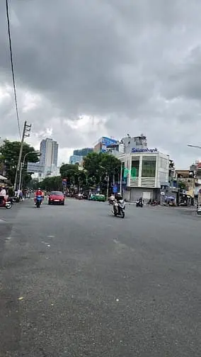 💥Quán Cafe💥 Ngay Mt Nguyễn Cư Trinh, Q1. Dt: 10X10M- Kc: Trệt 1 Lầu