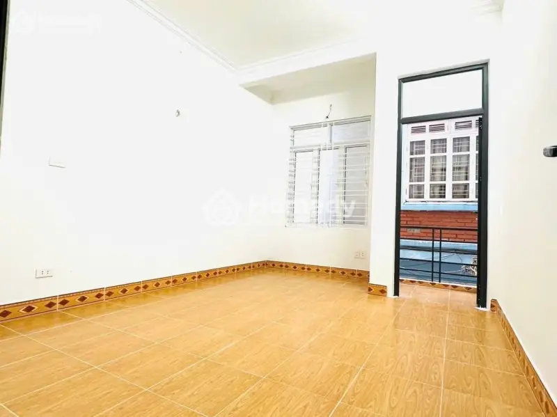 Nhà 40M 4 Tầng , Bìa Có Nhà Trên Đất Ngõ 3M Oto Đỗ Cửa