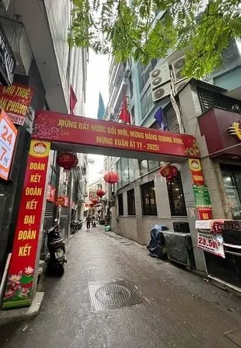 Bán Gấp Nhà Phố Cầu Giấy, 40M2, 5 Tầng Dân Xây Kiên Cố, Giá 9.5 Tỷ