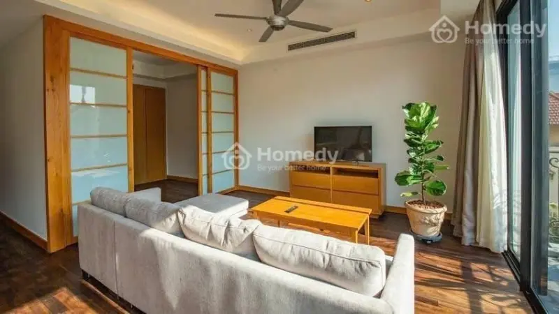 Phố Từ Hoa - View Hồ Tây. Căn Hộ Cho Tây Thuê - Thang Máy. Ngõ Thông 2 Bên Là Hồ. Dt 112M2 * 7T