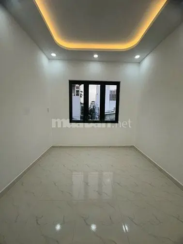 Chủ Nhờ Bán Căn Nhà Ao Đôi, Dt 40M2/ 2Ty 780,Shr,Hẻm Oto, 1 Trệt 1 Lầu
