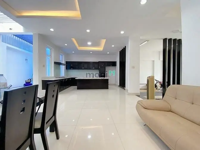 Biệt Thự 3 Tầng View Sông – Đ. Rạch Bà Lớn – Sát Trường Quốc Tế Nam Mỹ