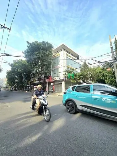 Cho Thuê Nhà Góc 2Mt Nguyễn Hồng Đào-P14-Tân Bình.dt 4X16- Đúc 3 Lầu