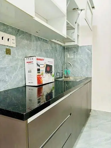 Studio Ngay Văn Lang Cs3, Iuh, Đh Luật, Hutech, Gtvt,.Ngã Tư Hàng Xanh