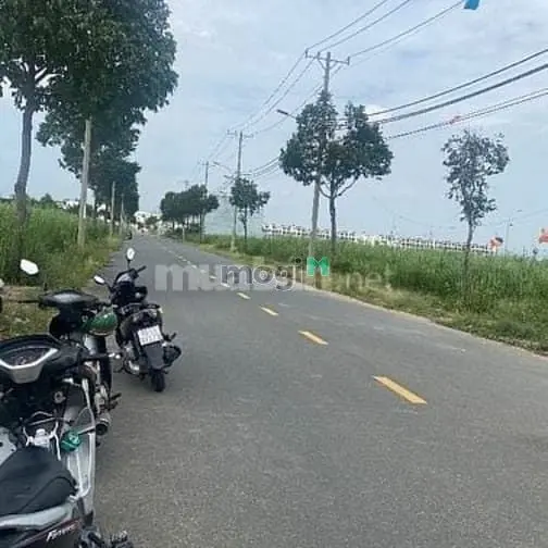 Bán Đất Thổ Cư Long Hậu, Giáp Nhà È