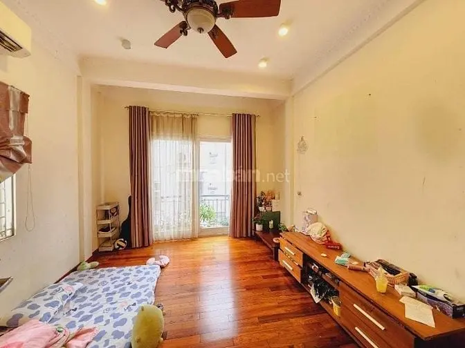 6016018 ảnh đại diện 1