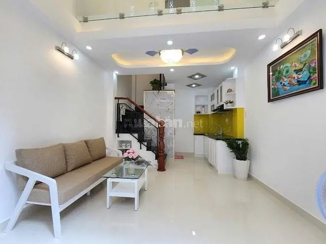 Bán Nhà Riêng 33,1M2, Giá Tốt 2,05Tỷ View Đẹp Tại Chu Văn An, P12, Bt