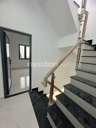 Chủ Nhờ Bán Căn Nhà Ao Đôi, Dt 40M2/ 2Ty 780,Shr,Hẻm Oto, 1 Trệt 1 Lầu
