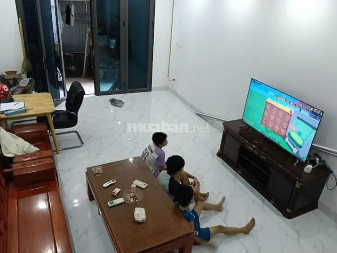 2 Tỷ 80M2 Xây Mới 2 Phòng Ngủ -Định Công Hạ