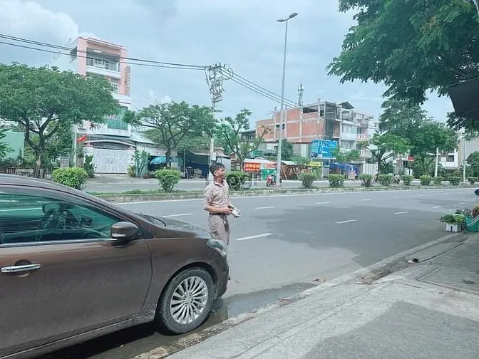 Tôi Cần Bán Nền Đất Nhà Phố Mặt Tiền Phạm Hùng Đường 40M Thuộc Kdc T30
