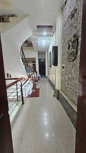 Cho Thuê Nhà Nguyên Căn Mặt Phố Vũ Tông Phan, Hà Nội