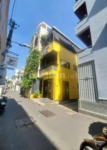 Ban Nhà Vị Trí Đep. Quân 1 .