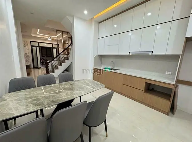 6015895 ảnh đại diện 1