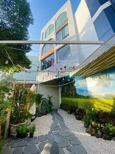 Bán Nhà Phố Mặt Tiền Nguyễn Duy Trinh 104.7M2 Giá 29 Tỷ Alo Em Nhi