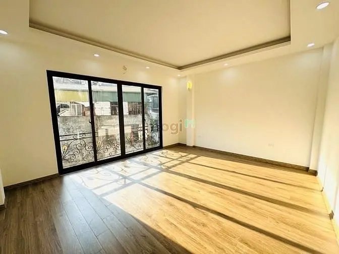Nhà Mới 6 Tầng- View Chung Cư Cực Thoáng