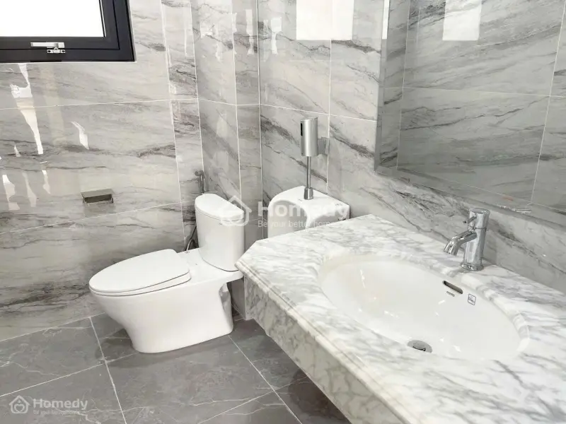 Bán Gấp Tòa Văn Phòng 8 Tầng Mặt Phố Nguyễn Viết Xuân, 2 Mặt Tiền, Dt 93M2,Mt 5,5M. Giá 40 Tỷ.
