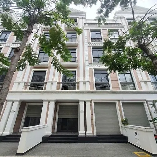 Giá Tốt - Cho Thuê Nhà 5.5 Tầng, 250M2 - Ht Thang Máy - Chỉ 25Tr, Khu
