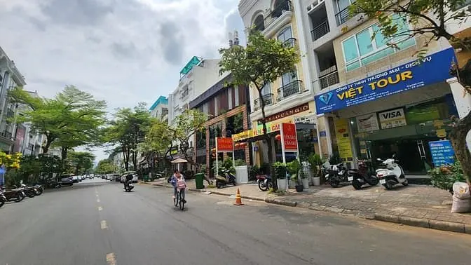 Cho Thuê Giá Rẻ Nguyên Căn Tòa Nhà Hưng Gia 4, Mặt Tiền Phan Khiêm Ích