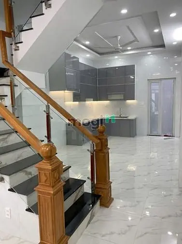 Nhà 1 Trệt 2 Lầu, 4Pn, Dt 57,4M2, Đ.hoàng Hữu Nam Gần Ngã 3 Mỹ Thà