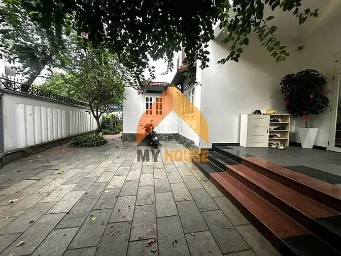 Cho Thuê Villa Trần Não 300M2 Sân Vườn Rộng Giá 60Tr