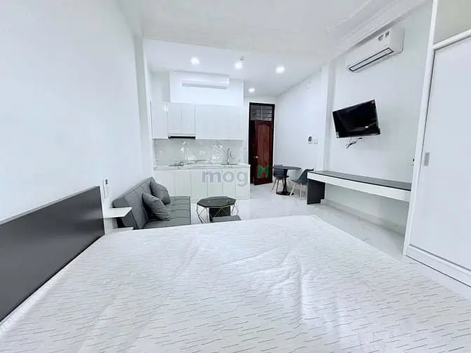 Cho Thuê Studio Mới,Tách Bếp,Ngay Cầu Khánh Hội,Trung Tâm Quận 4