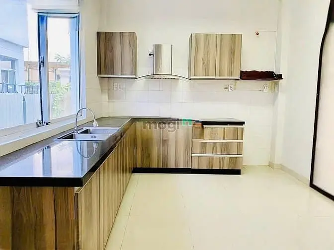 Cho Thuê Nhà Mặt Tiền Hoa Mai, Phường 7, Phú Nhuận - Giá 60 Triệu/Th