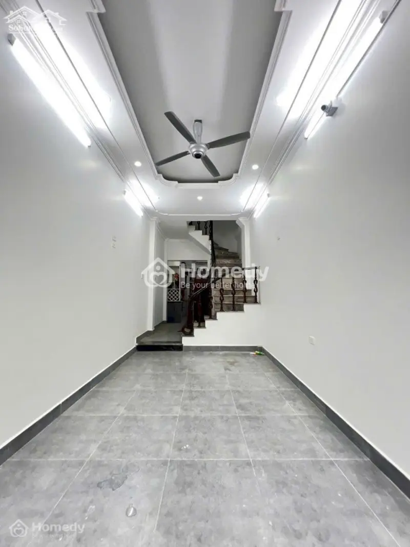 Bán Nhà Phân Lô Quận Long Biên. Ô Tô Vào Nhà, Cách Phố Cổ 10 Phút Lái Xe. Giá 8 Tỷ