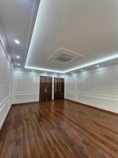 Bán Nhà Mặt Phố Đông Quan - Nhà Đẹp - Kinh Doanh Tốt - Thang Máy