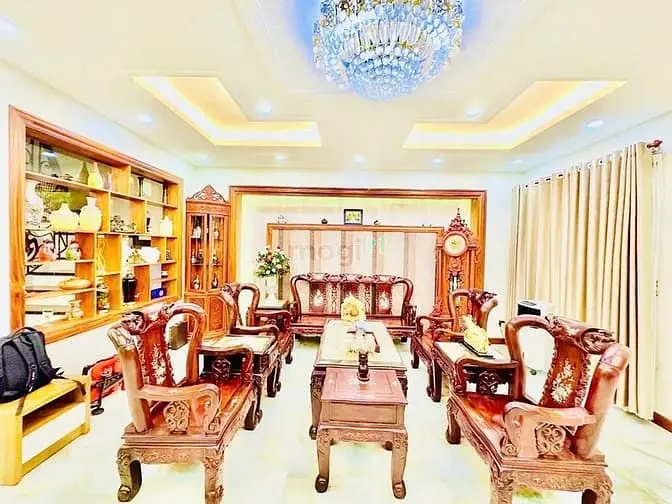 Biệt Thự Hoa Bằng 120M² (Ngang 6.7M), Chốn Về Bình Yên Cho Cả Gia Đình