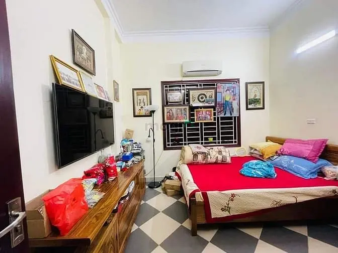 Cho Thuê Nhà Ngõ 31 Trần Quốc Hoàn 48M X 4T Ô Tô Đỗ Cửa