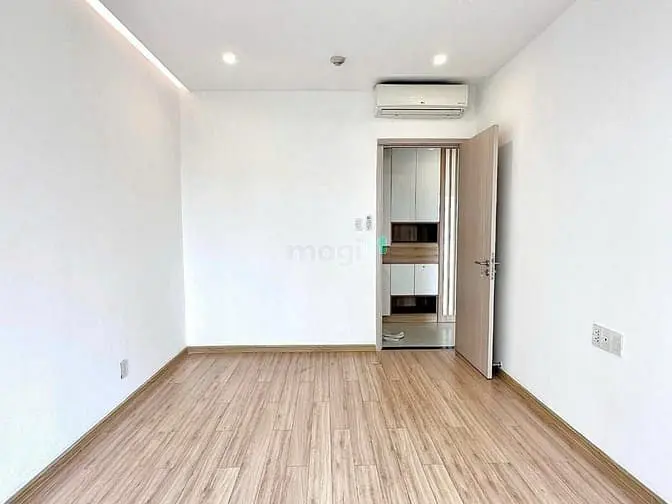New City - Căn 3 Phòng Ngủ - Nội Thất Cơ Bản- Dt 101M2. Giá 22Tr/Th