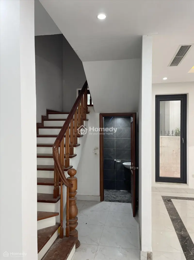 Chính Chủ Cho Thuê Nhà Biệt Thự Nguyên Căn 70M2 Khu Vực Nam Từ Liêm