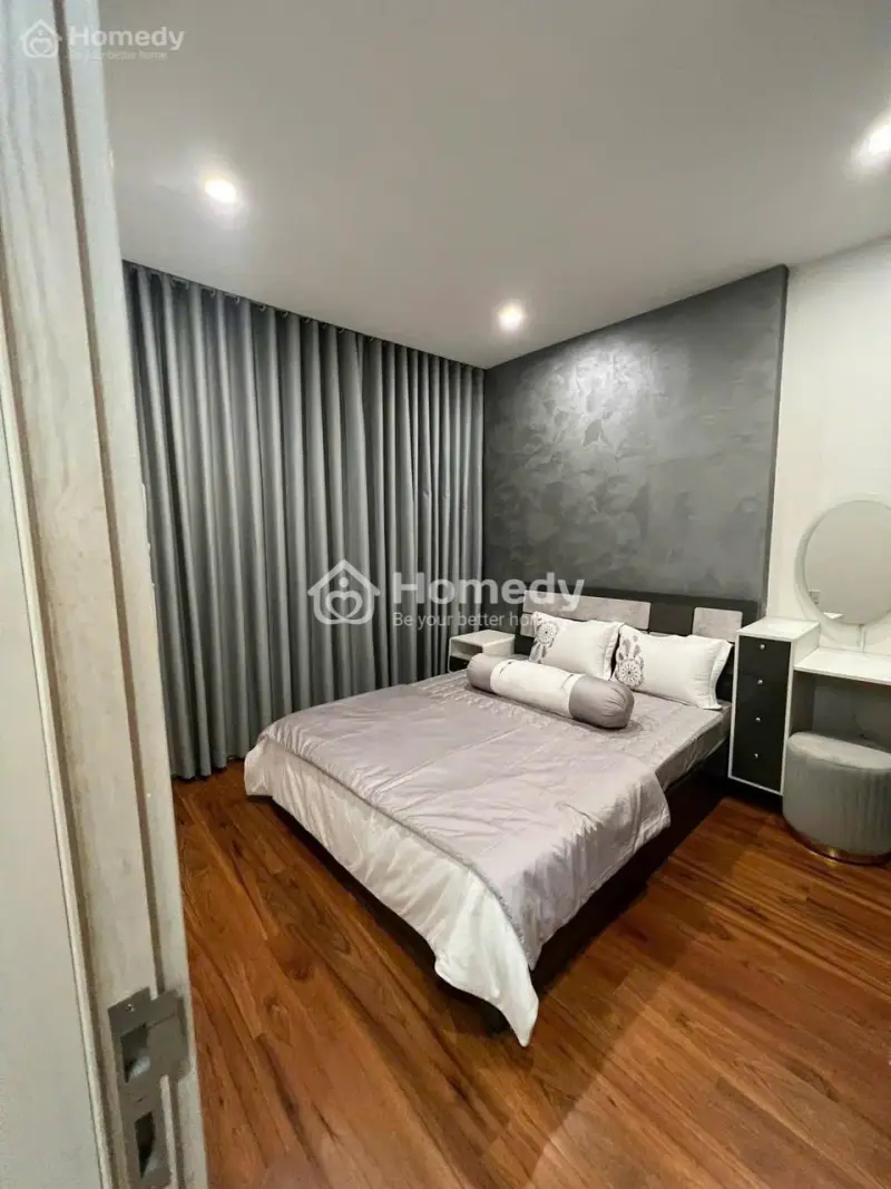 Chung Cư Cc Sky Center, Phổ Quang, Tb: 2P Ngủ, 77M2, Full Nội Thất 17Tr/Th