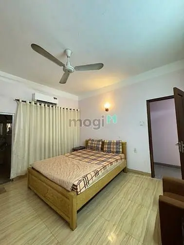 Bán Gấp Khách Sạn Đối Diện Siêu Thị Aeon